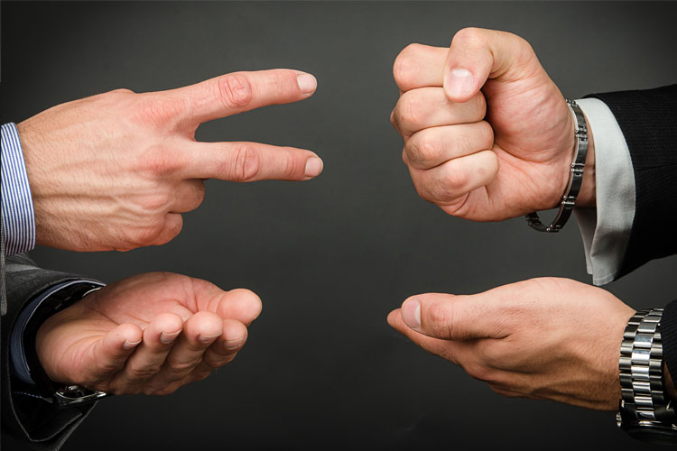 Clapping rock/paper/scissors