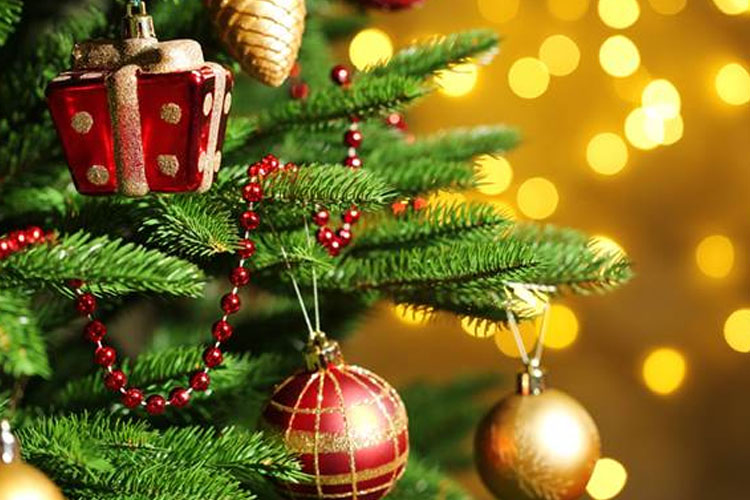 Decorate a parish Christmas Tree